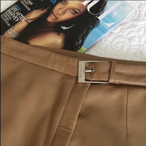 Trussardi Caramel Lambskin Leather Skirt - Picture 2 of 6